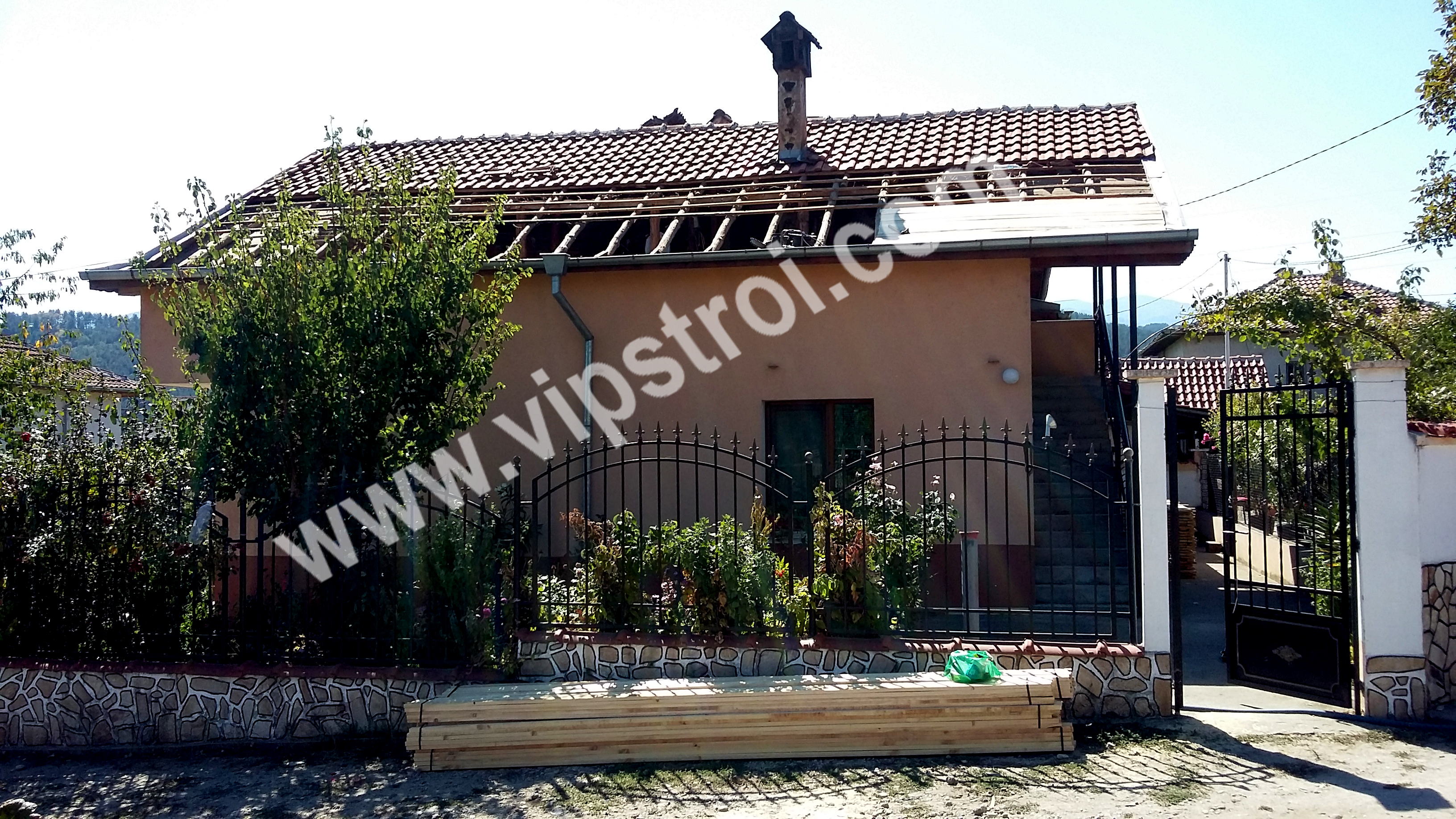 Цялостна подмяна на покривно покритие - гр. Добрич, ул. Хан Тервел 164 - снимка 5